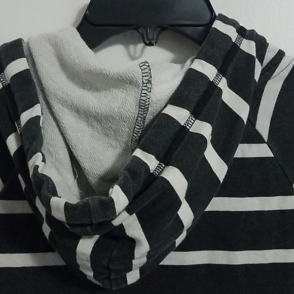 Volcom Stripe Sweater - Picture 8 of 8